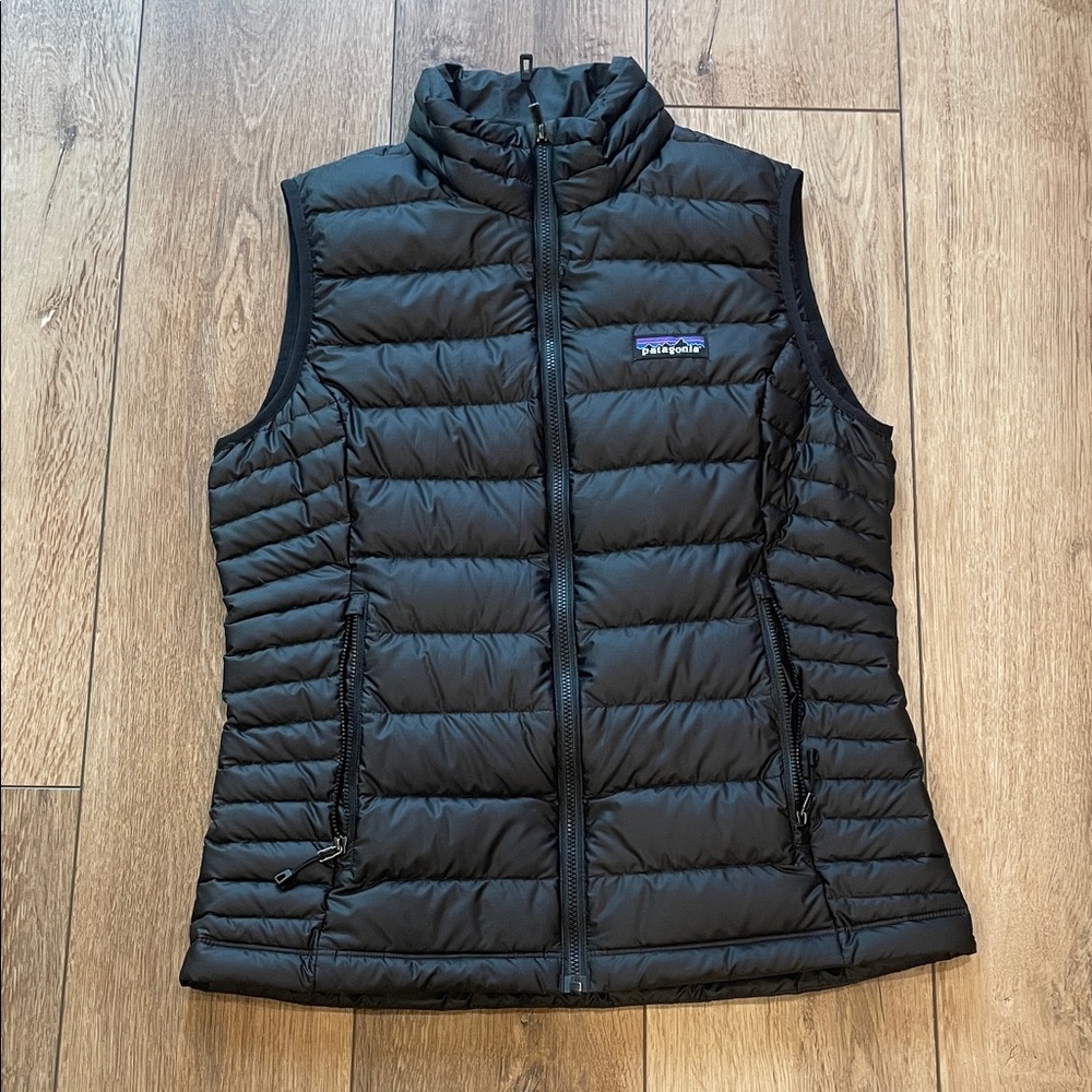 Patagonia Women's Black Quilted Vest